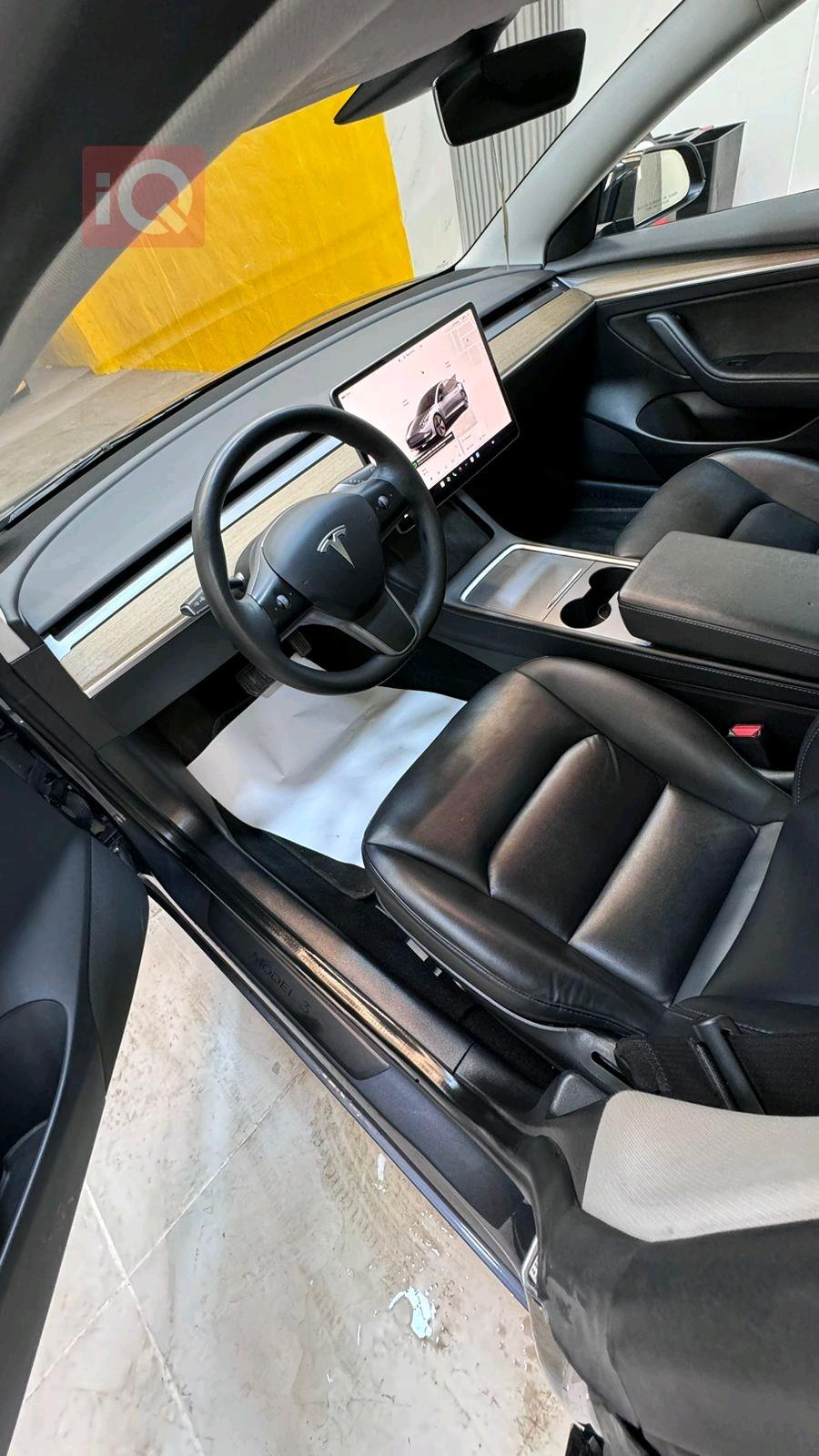 تسلا موديل 3